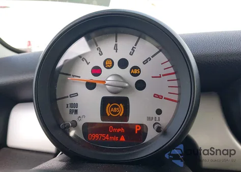 2013 Mini Cooper Cooper из США, поврежденный, VIN WMWSU3C58DT548044